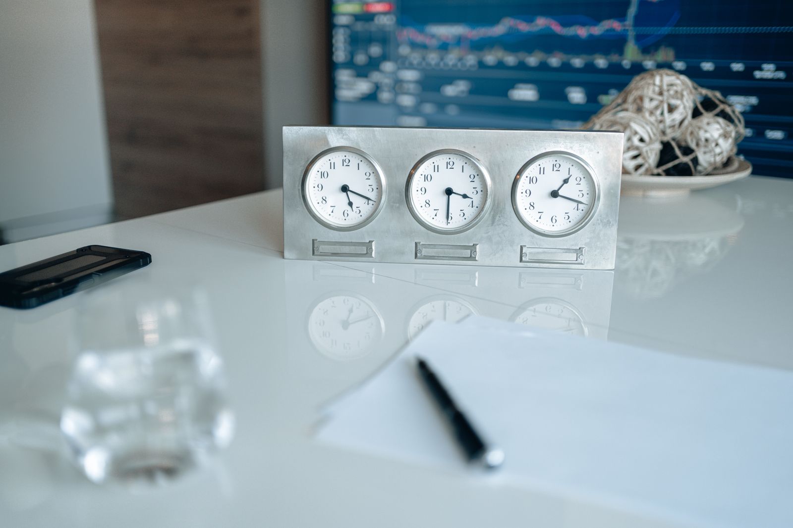 Clocks on a desk, a symbol for time registration